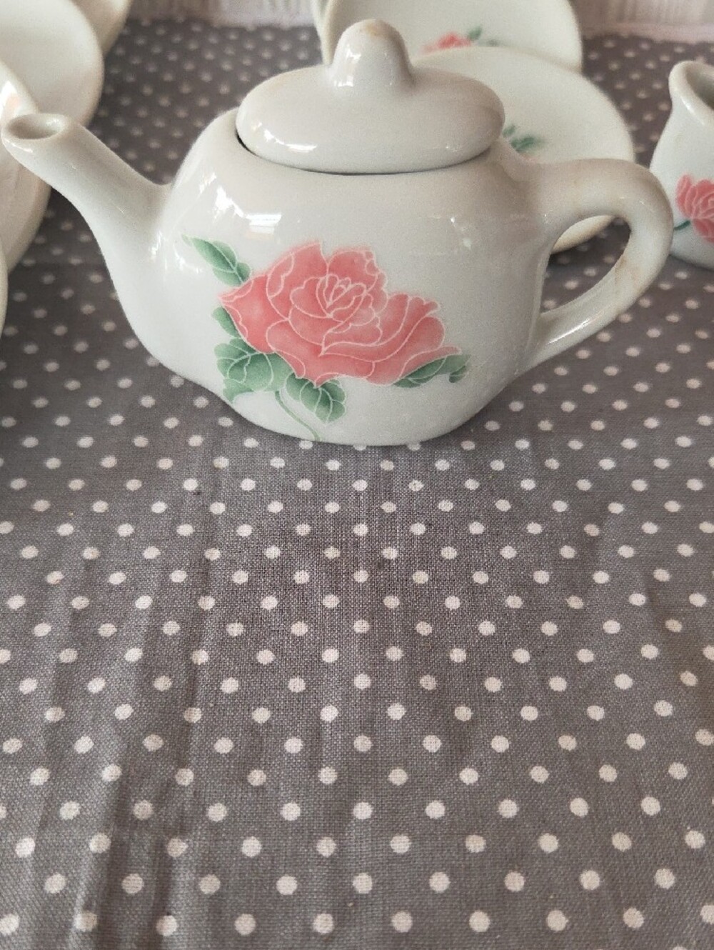Porcelain Mini Tea Set with Pink Rose Pattern - Picture 5 of 16